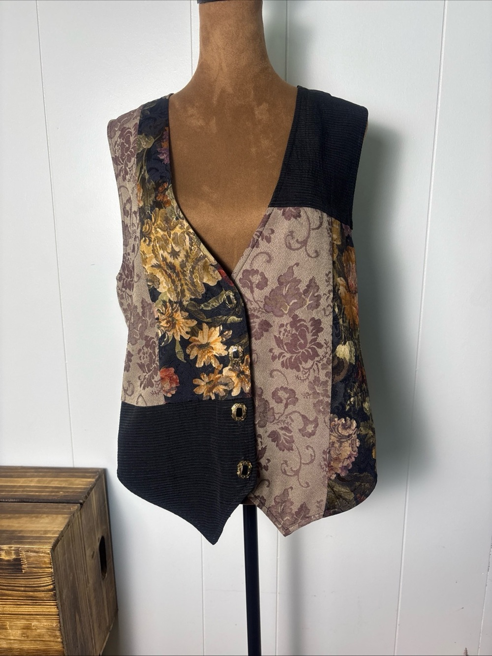Vintage Très Paquette Floral Patchwork Vest Eclectic Mix of Patterns Corduroy M